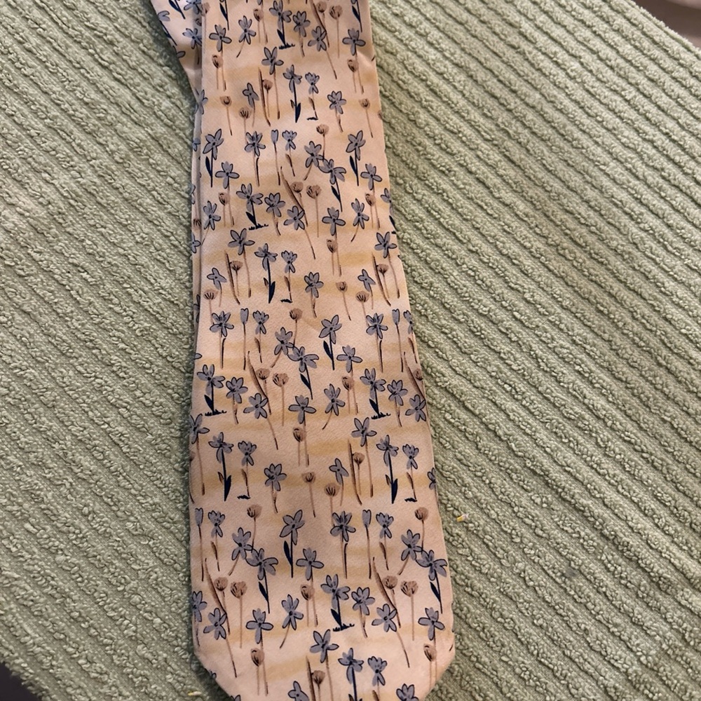 Cocktail colors neck tie